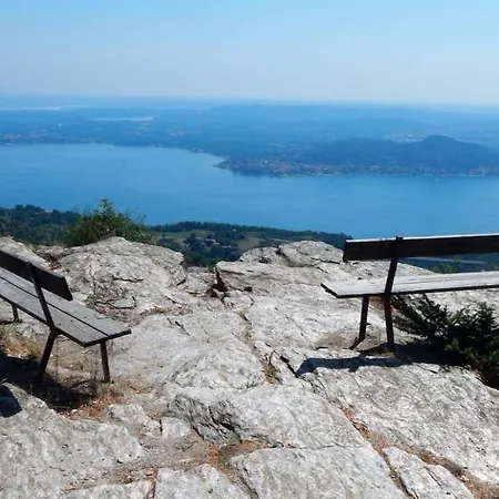 Residenza Primavera Maggiore 아파트 *